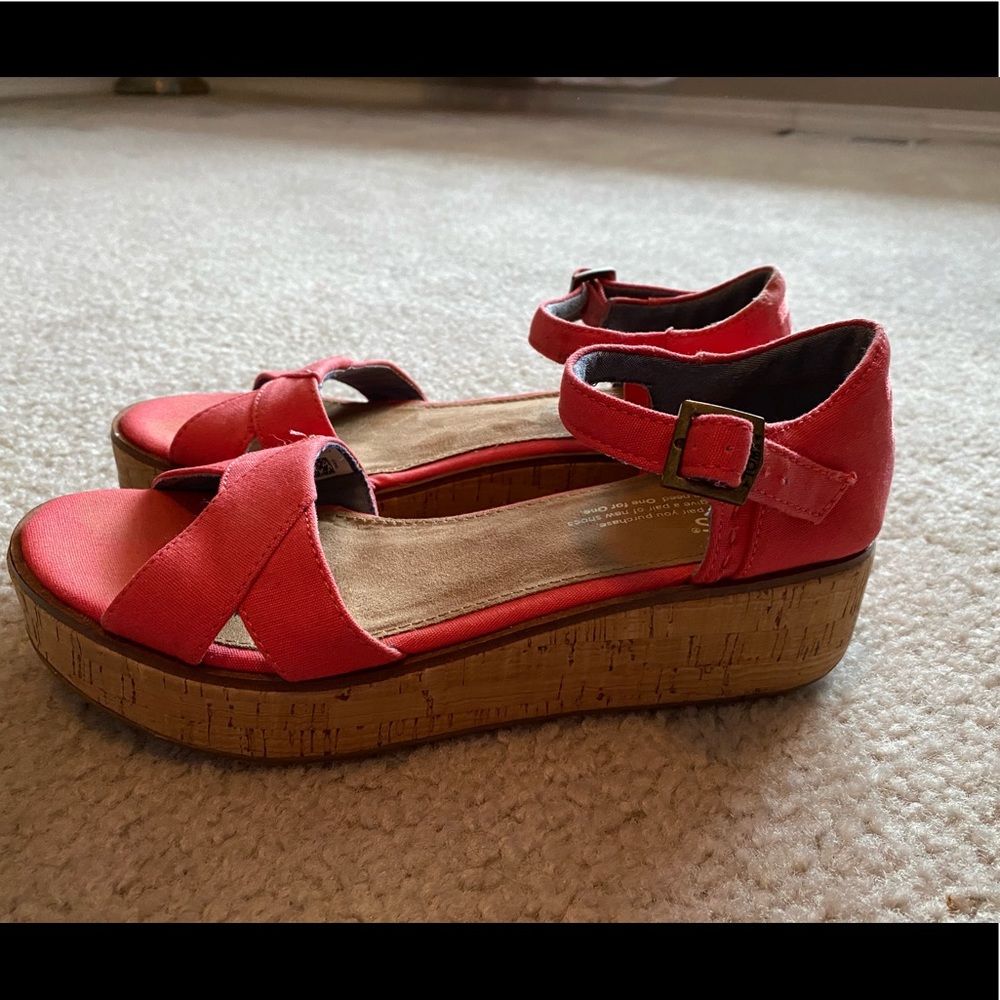Toms wedge sandals 7.5
